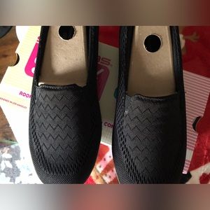 Women’s Relaxed Fit Skechers